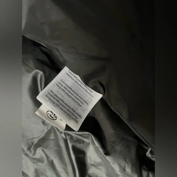 Save the duck puffer vest 2/M - Picture 12 of 13